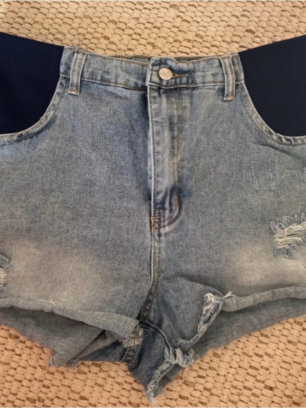 SHEIN Light Blue Distressed High-Waist Denim Shorts